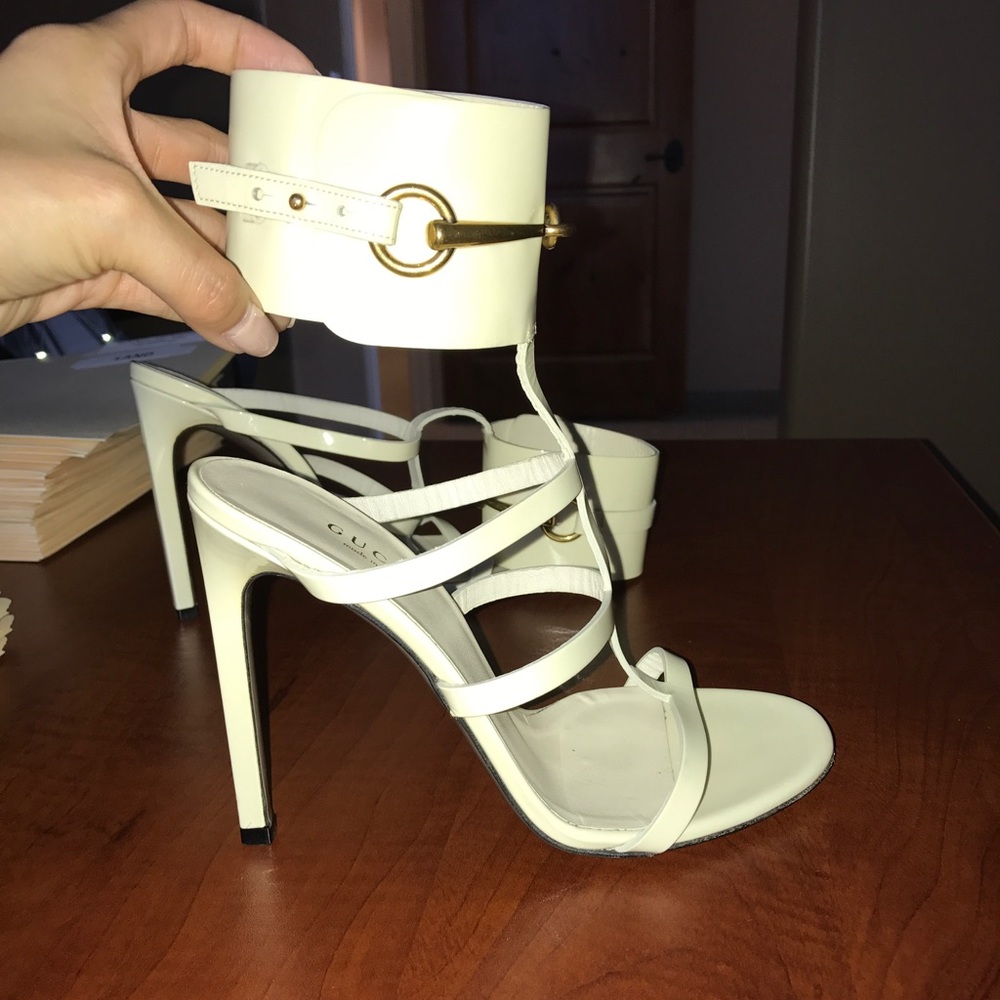 Gucci Ursula caged sandal